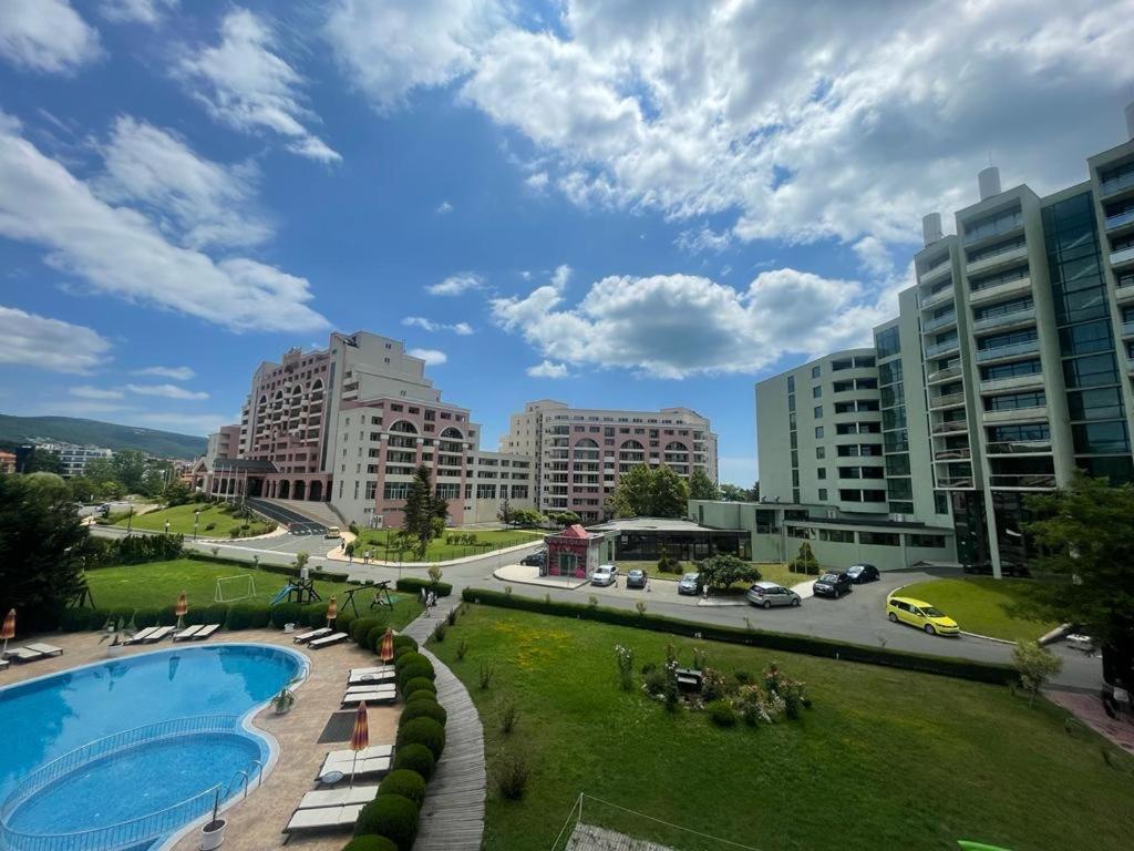 Apartment Sunny Beach Plaza 100 M Sea Kültér fotó